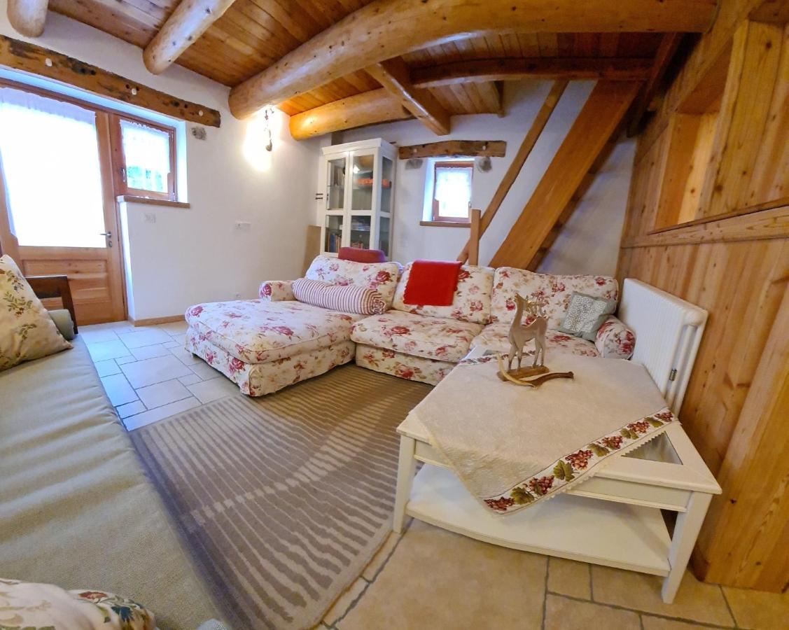 Baita Pra Petina Pale Di San Martino Siror Kültér fotó